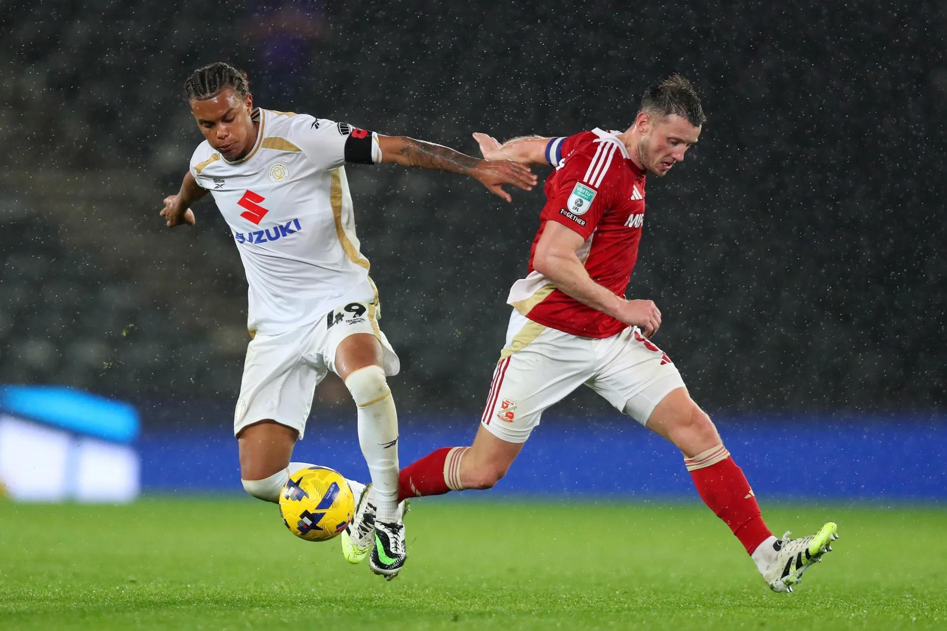 英媒:英乙斯文登派侵犯私处而遭禁赛的球员上场,或将面临取消资格处罚