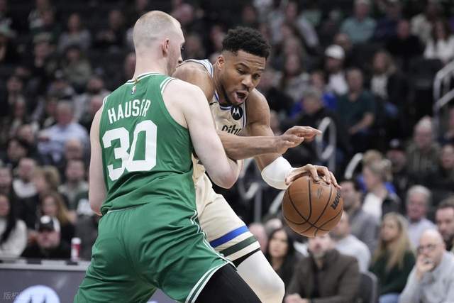 开云体育下载-爆大冷！核心缺席居然27分狂胜：全场鸦雀无声，字母哥复出低迷