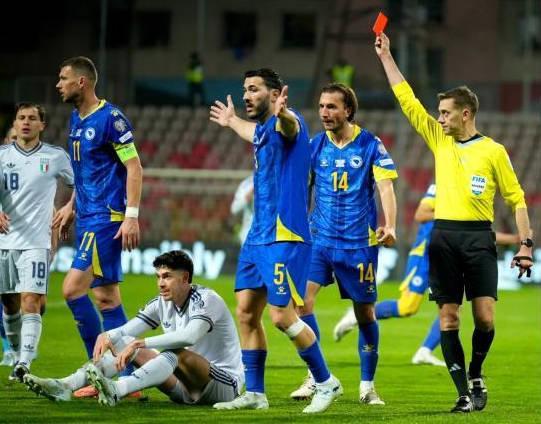 开云体育平台-世体：意大利国内对巴斯托尼的攻击可能促使他离开，巴萨有意