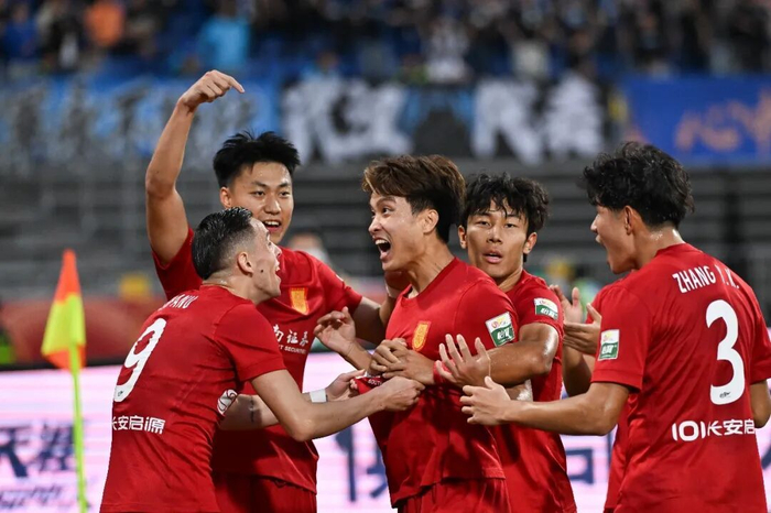 开云体育平台-年轻的重庆铜梁龙,2026中超最大黑马_新浪新闻